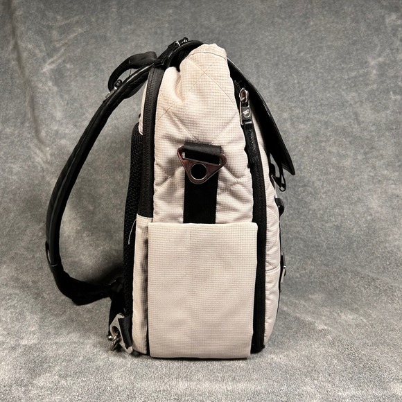 Backpack Changing Bag Quilted Leather Cream Black Travel Bag - Picture 5 of 16